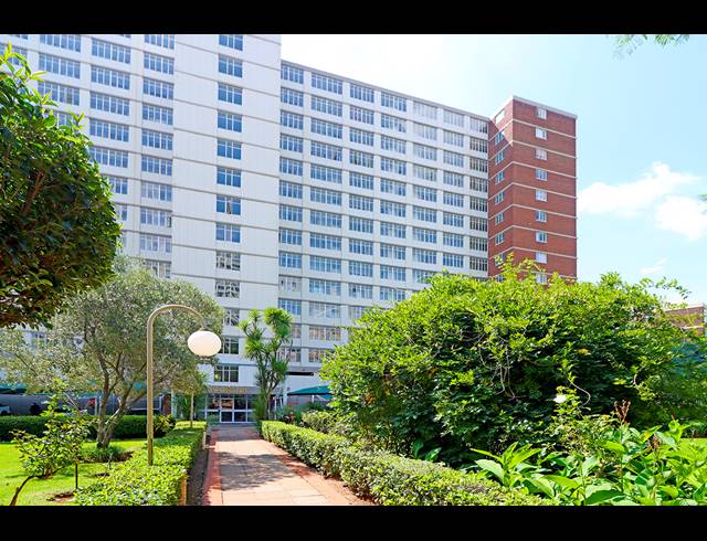 1.5 BEDROOM APARTMENT FOR SALE IN BEDFORD GARDENS